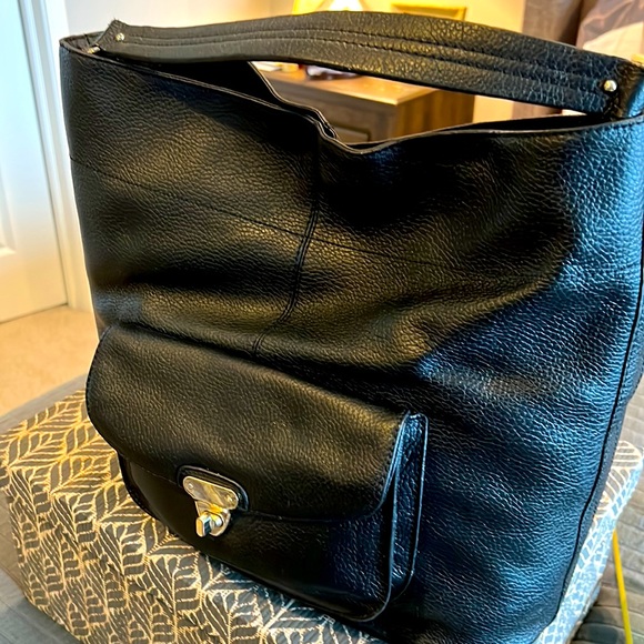 REDUCED💥Banana Republic Black Leather Bucket Bag - Picture 2 of 7